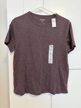 Old Navy Women's Short Sleeve Tee in Plum